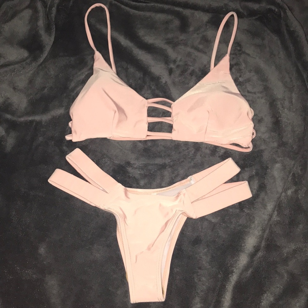 Light pink bikini set